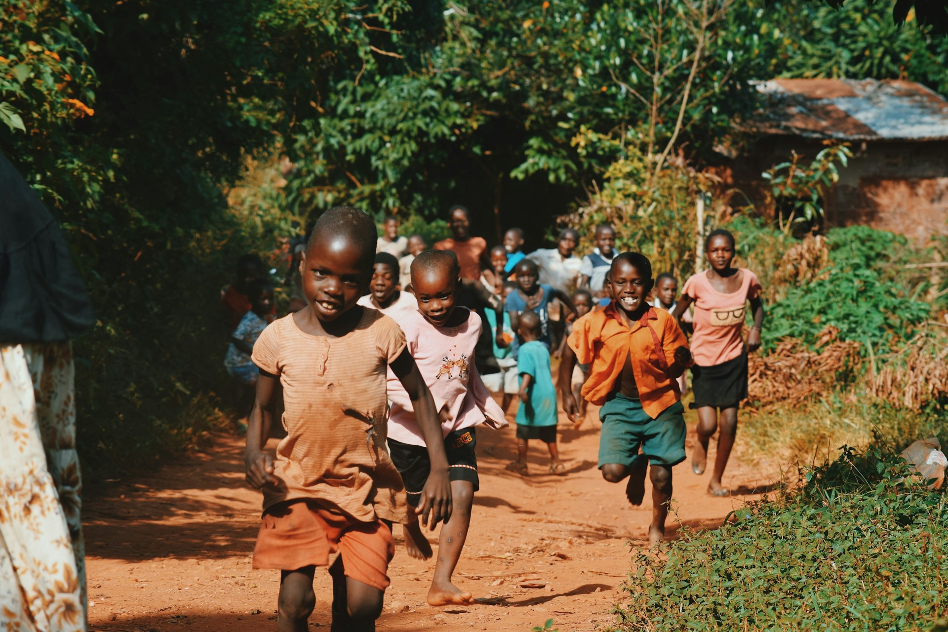 Children learning traditional arts at Akpe